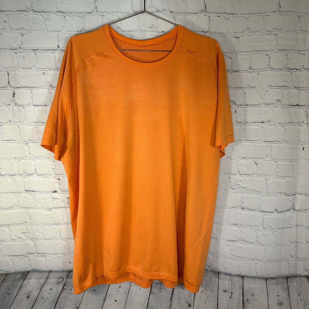 Lululemon Metal Vent Tech Short Sleeve Shirt Orange Mens XXL Training Tee